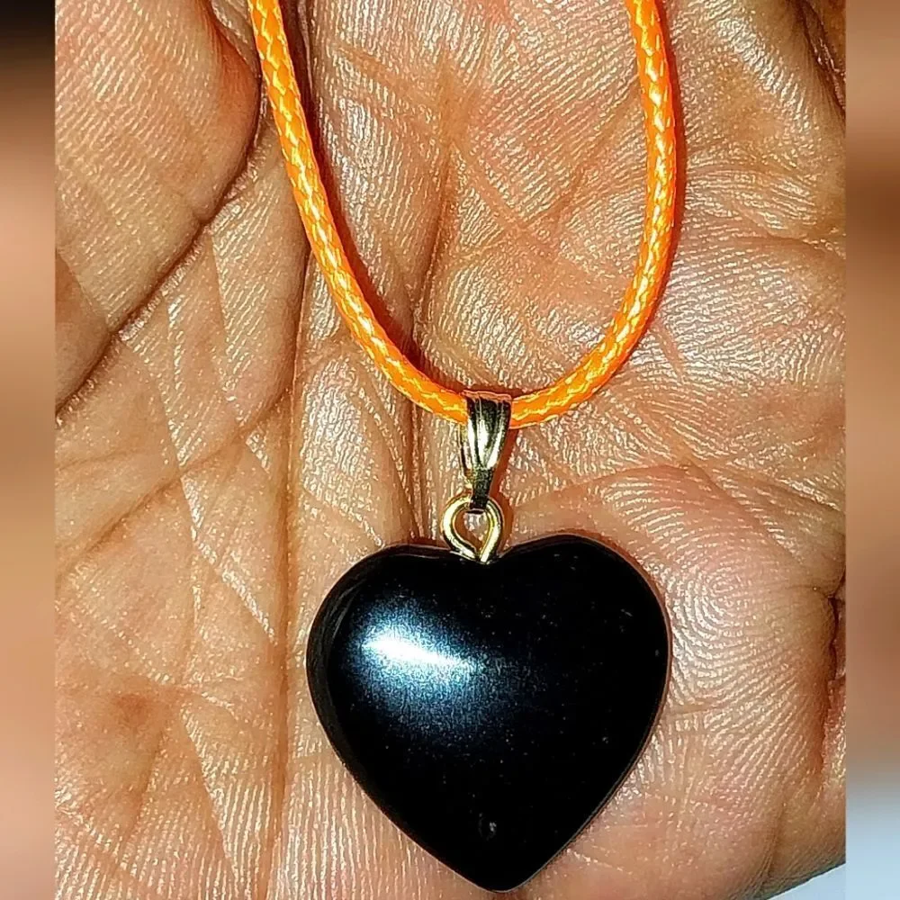 Beautiful glass heart necklace for women and girls